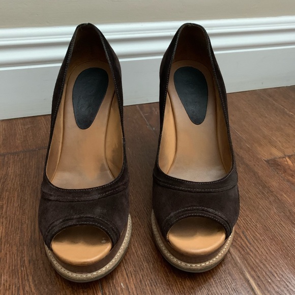 Michael Kors Chocolate Wedge Size 8 - Picture 2 of 4
